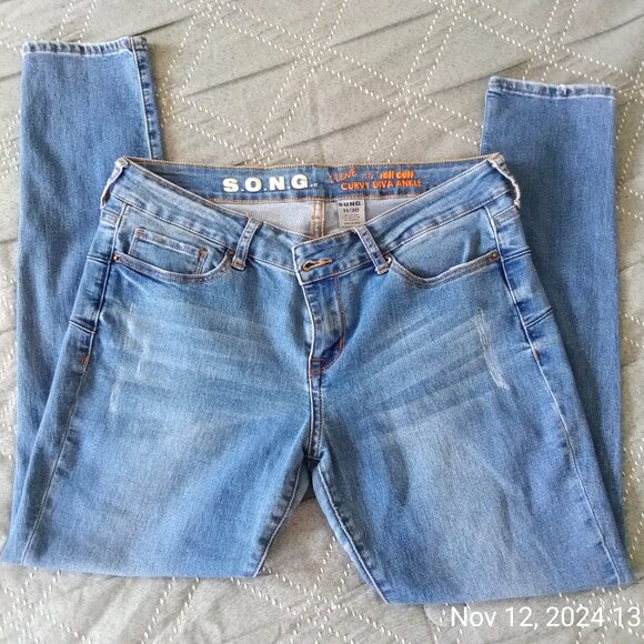 Song of Style Denim - S.O.N.G. CURVY DIVA ANKLE ROLL CUFF JEANS